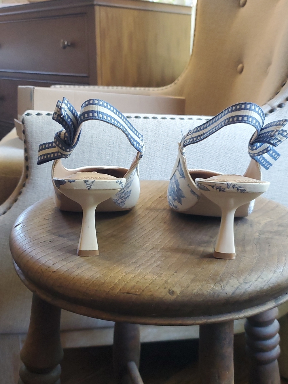 Steve Madden Floral Toile Slingbacks - Picture 4 of 5